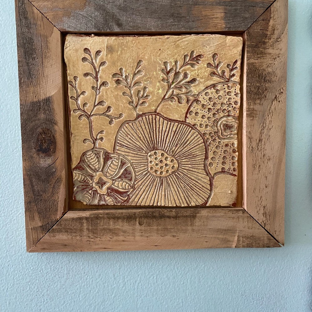 Rustic Floral Wall Art with Wooden Frame